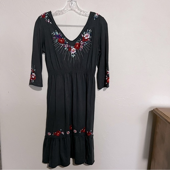 Johnny Was JW LA Gray Floral Embroidered Boho Peasant Dress - Picture 10 of 11